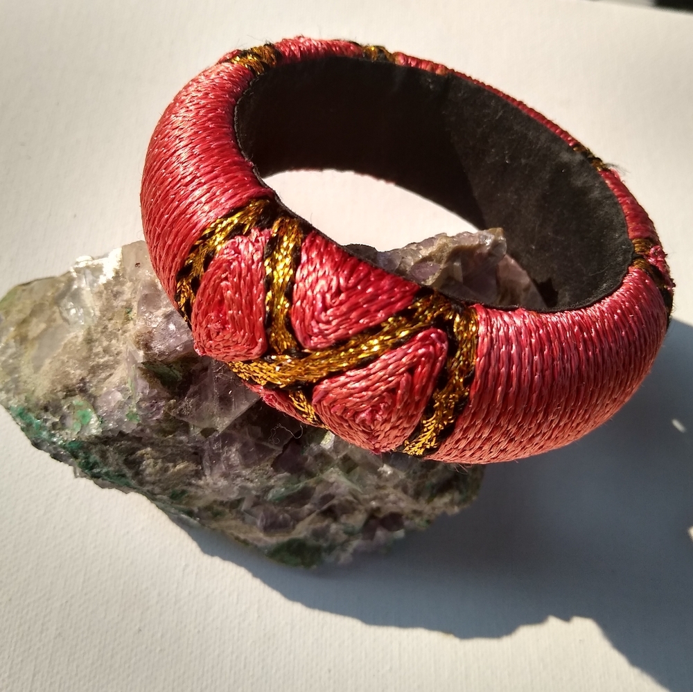 Vintage Bangle Bracelet